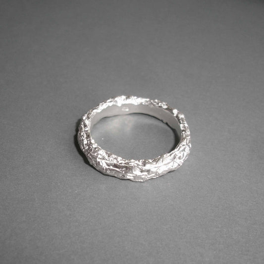 Foil texture ring Daras Space