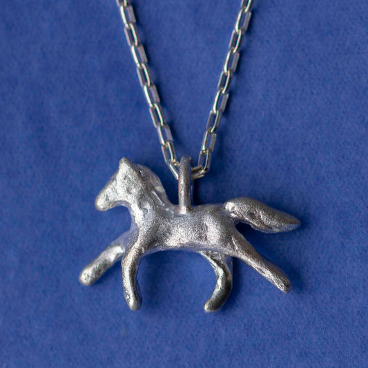 Sterling Silver Horse pendant. Daras Space