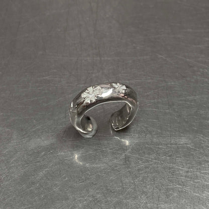 Silver Meadow Ear Cuff